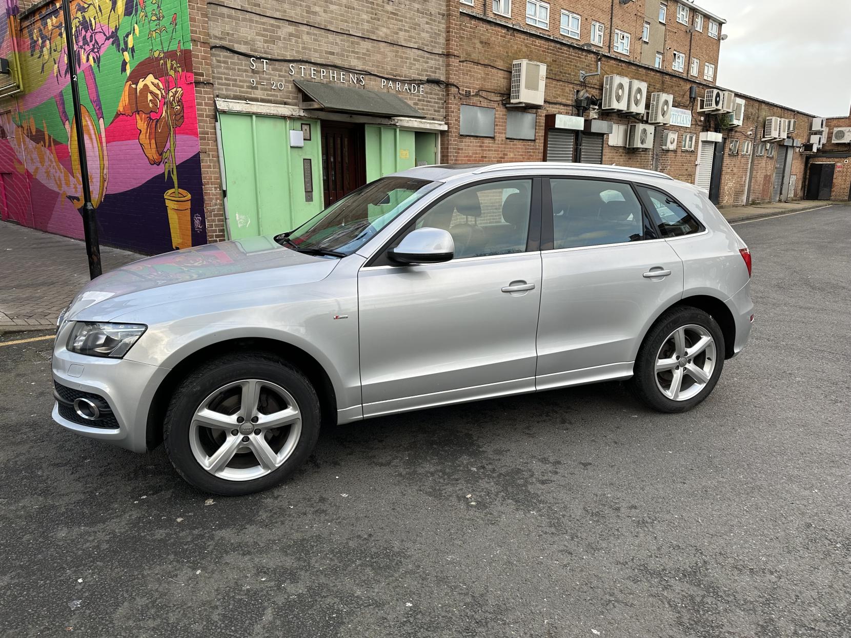 Audi Q5 2.0 TFSI S line SUV 5dr Petrol S Tronic quattro Euro 4 (211 ps)