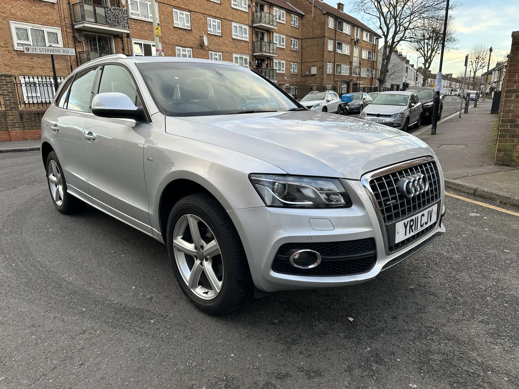 Audi Q5 2.0 TFSI S line SUV 5dr Petrol S Tronic quattro Euro 4 (211 ps)